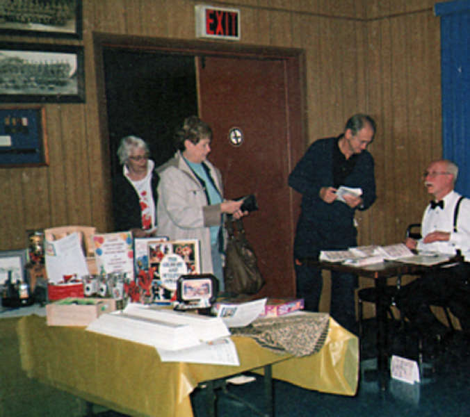 Silent Auction at Year-end Concert